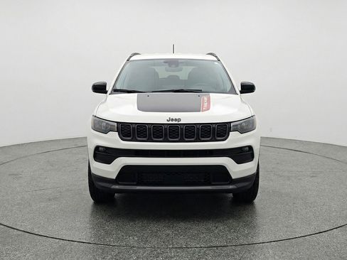 Used 2025 Jeep Compass Trailhawk AWD/4WD image 2