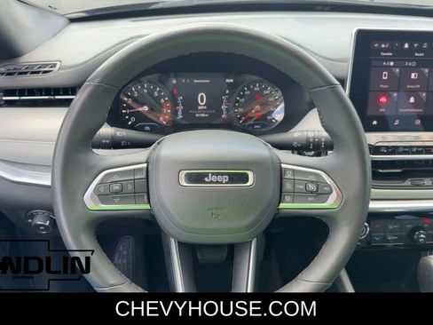 Used 2024 Jeep Compass Limited image 15