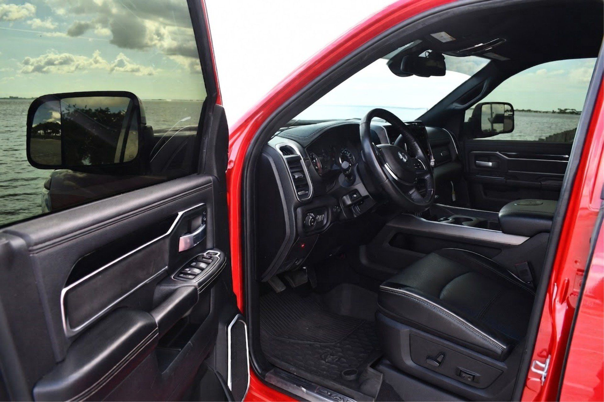 Used 2020 RAM 2500 Laramie w/ Night Edition AWD/4WD image 51