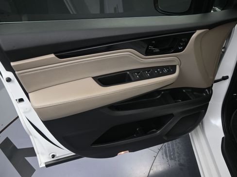 Used 2022 Honda Odyssey Touring image 13