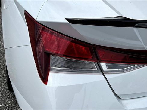 Used 2025 Hyundai Elantra Sport FWD image 26