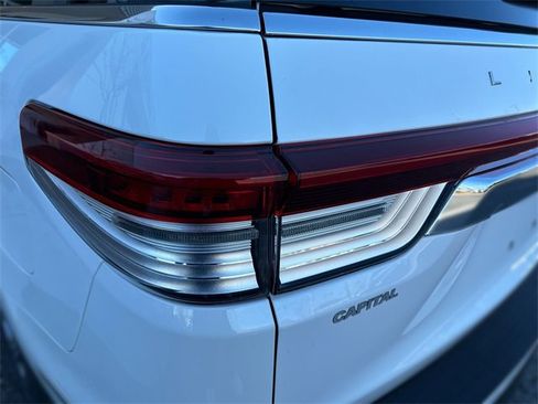 Used 2023 Lincoln Navigator Reserve image 28