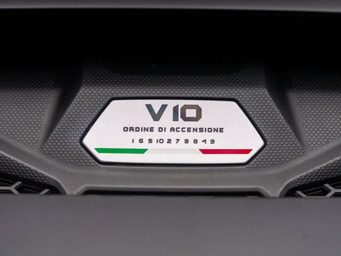 Used 2023 Lamborghini Huracan EVO AWD/4WD image 43