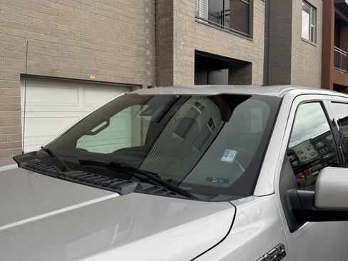 Used 2017 Ford F150 Lariat w/ Equipment Group 502A Luxury image 10