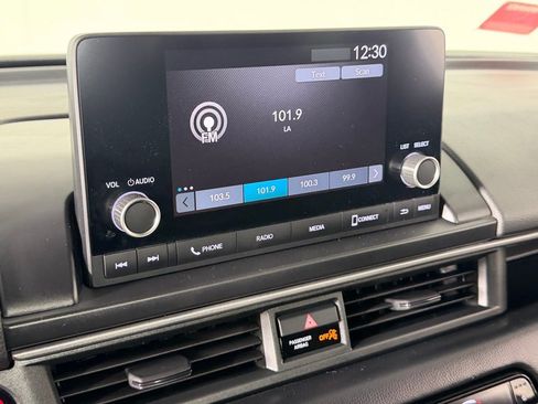 Used 2023 Honda Pilot Sport image 19