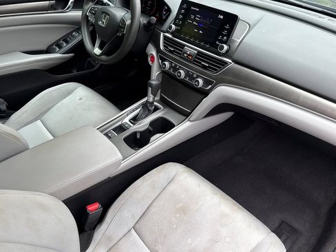 Used 2018 Honda Accord LX image 15