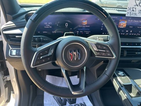 Certified 2025 Buick Enclave Avenir w/ Super Cruise Package image 19