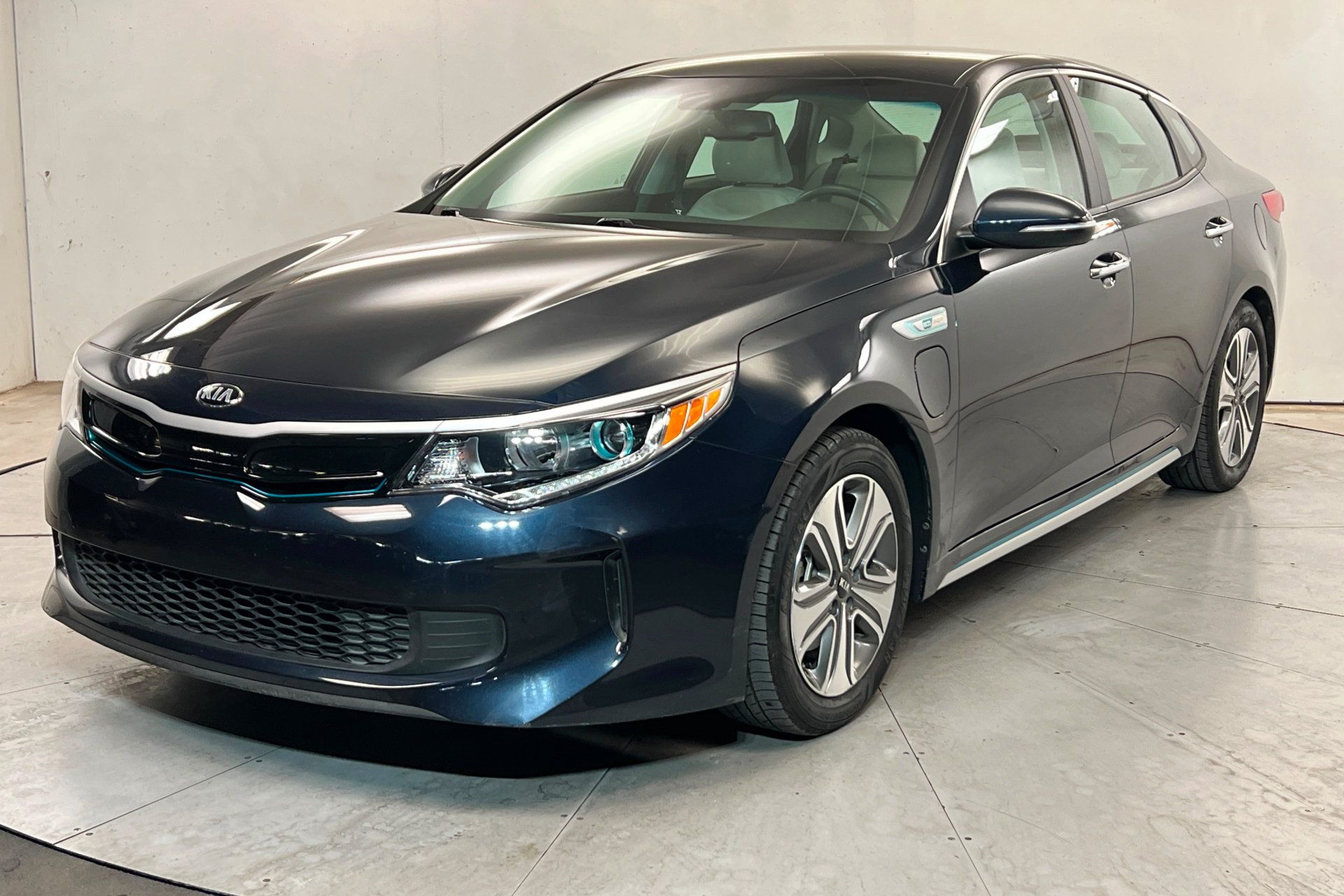 Used 2018 Kia Optima EX FWD image 1