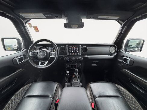 Used 2021 Jeep Wrangler Unlimited Sahara AWD/4WD image 13