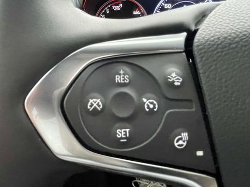 Certified 2023 Chevrolet Traverse Premier image 26