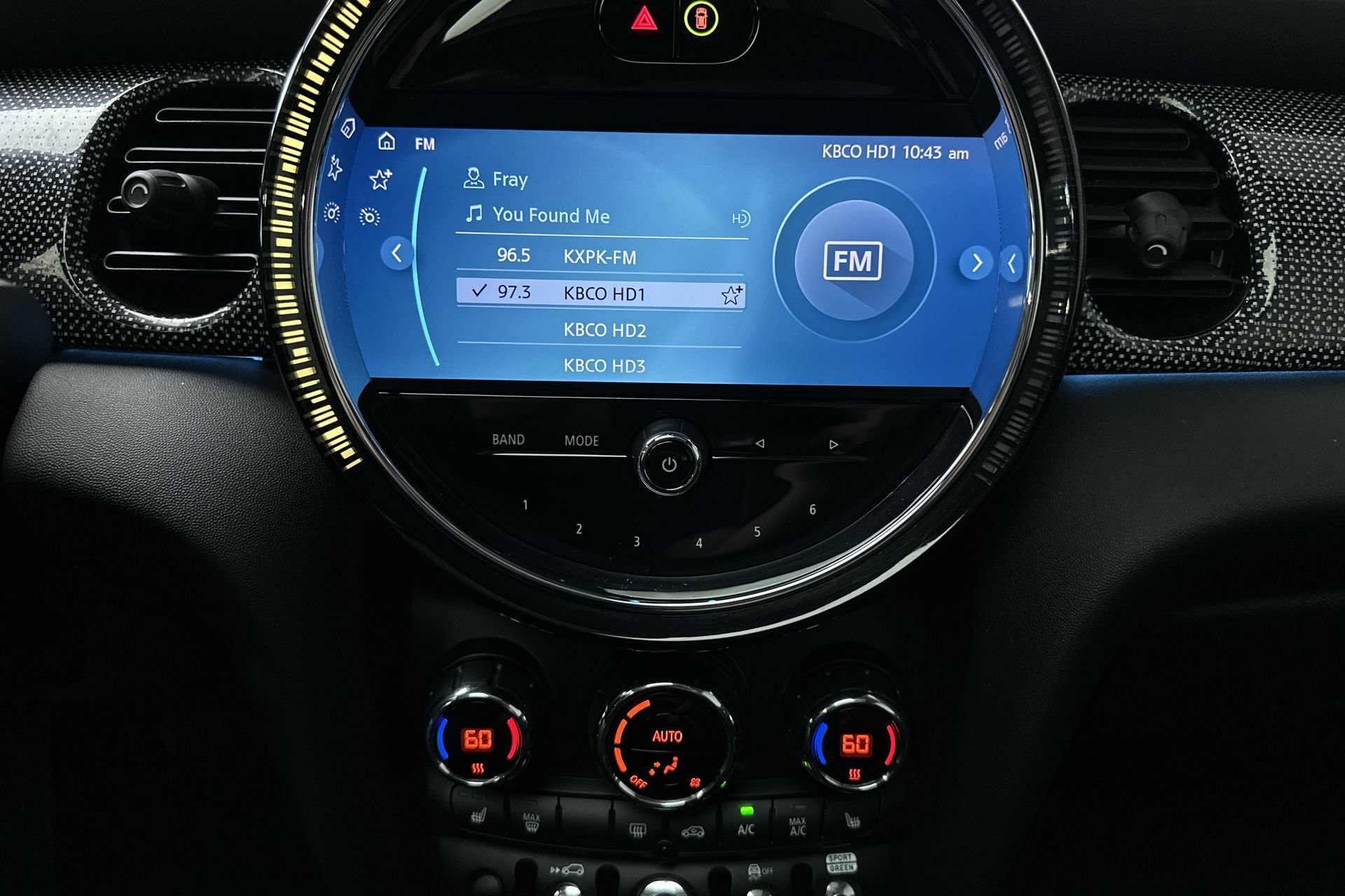 Certified 2024 MINI Cooper SE w/ Signature Upholstery Package FWD image 19