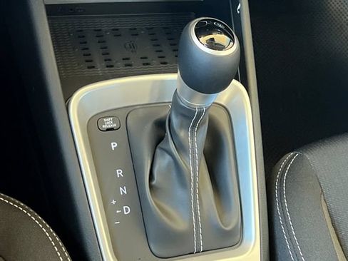 New 2026 Hyundai Venue SEL FWD image 20