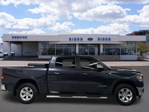 Used 2019 RAM 1500 Laramie AWD/4WD image 2