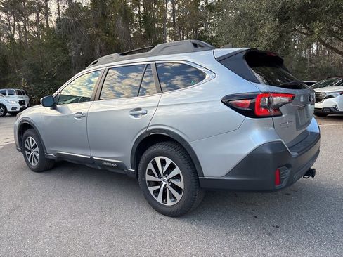 Used 2021 Subaru Outback Premium image 23