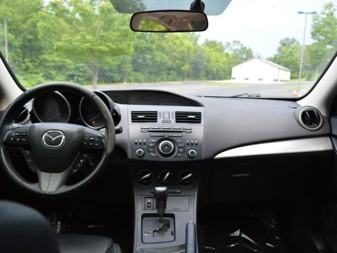 Used 2012 MAZDA MAZDA3 i Grand Touring w/ Tech Pkg FWD image 18