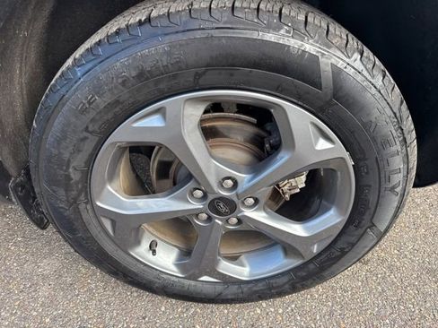 Certified 2025 Ford Escape ST-Line Select AWD/4WD image 12