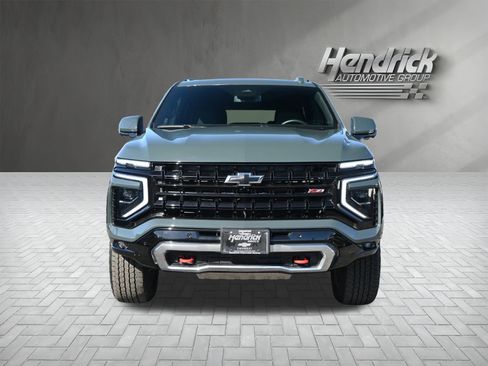 Used 2025 Chevrolet Tahoe Z71 w/ Sun And Tow Package image 6