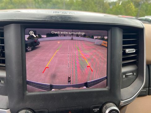 Used 2019 RAM 1500 Big Horn RWD image 8