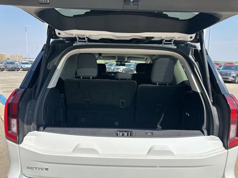Used 2025 Ford Expedition Active AWD/4WD image 25