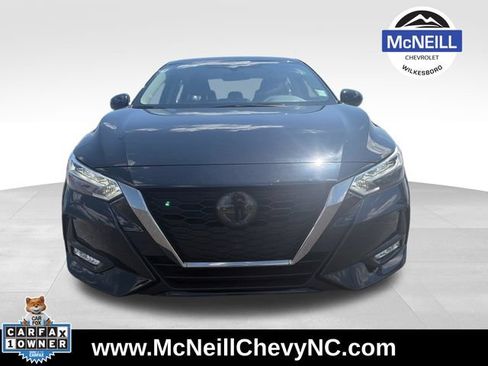 Used 2022 Nissan Sentra SR w/ Lighting Package FWD image 2
