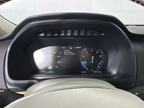 Used 2021 Volvo XC90 T6 Momentum AWD/4WD image 17