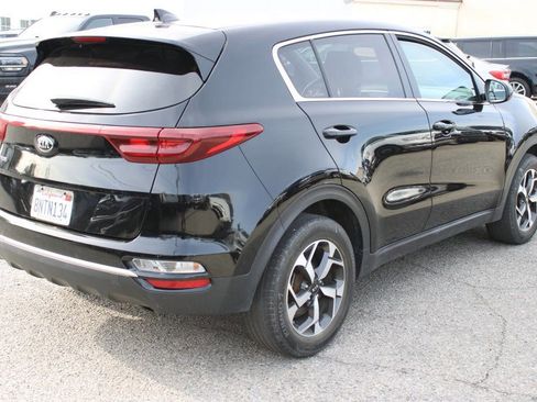 Used 2020 Kia Sportage LX image 4