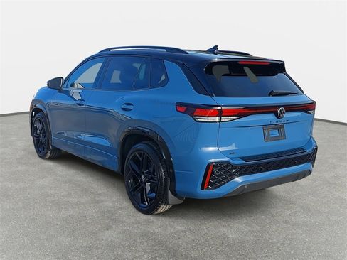 New 2026 Volkswagen Tiguan SE R-Line image 7