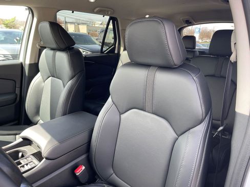 New 2025 Honda Pilot EX-L image 11
