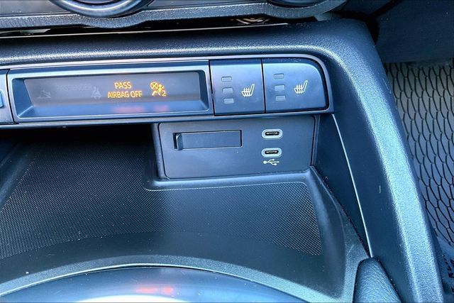 Used 2025 MAZDA MX-5 Miata RF Club w/ Weather Package RWD image 15