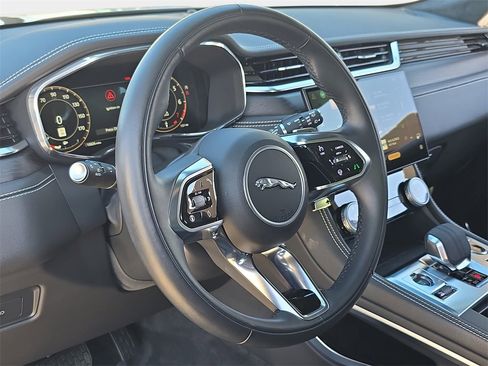 Certified 2025 Jaguar F-PACE R-Dynamic S image 16