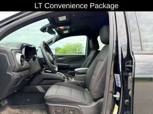 Used 2023 Chevrolet Colorado LT w/ LT Convenience Package II AWD/4WD image 8
