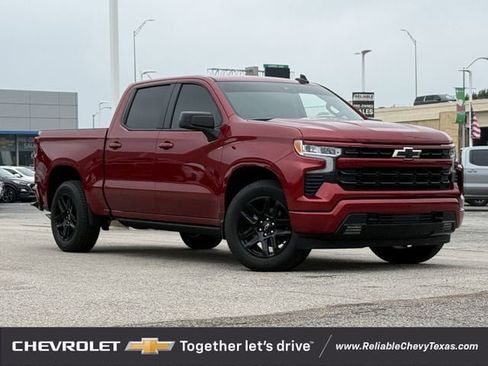 Used 2025 Chevrolet Silverado 1500 RST w/ Convenience Package II RWD image 2