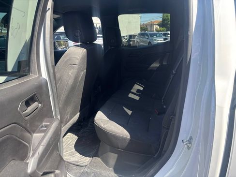 Used 2024 Chevrolet Colorado W/T w/ Technology Package RWD image 10