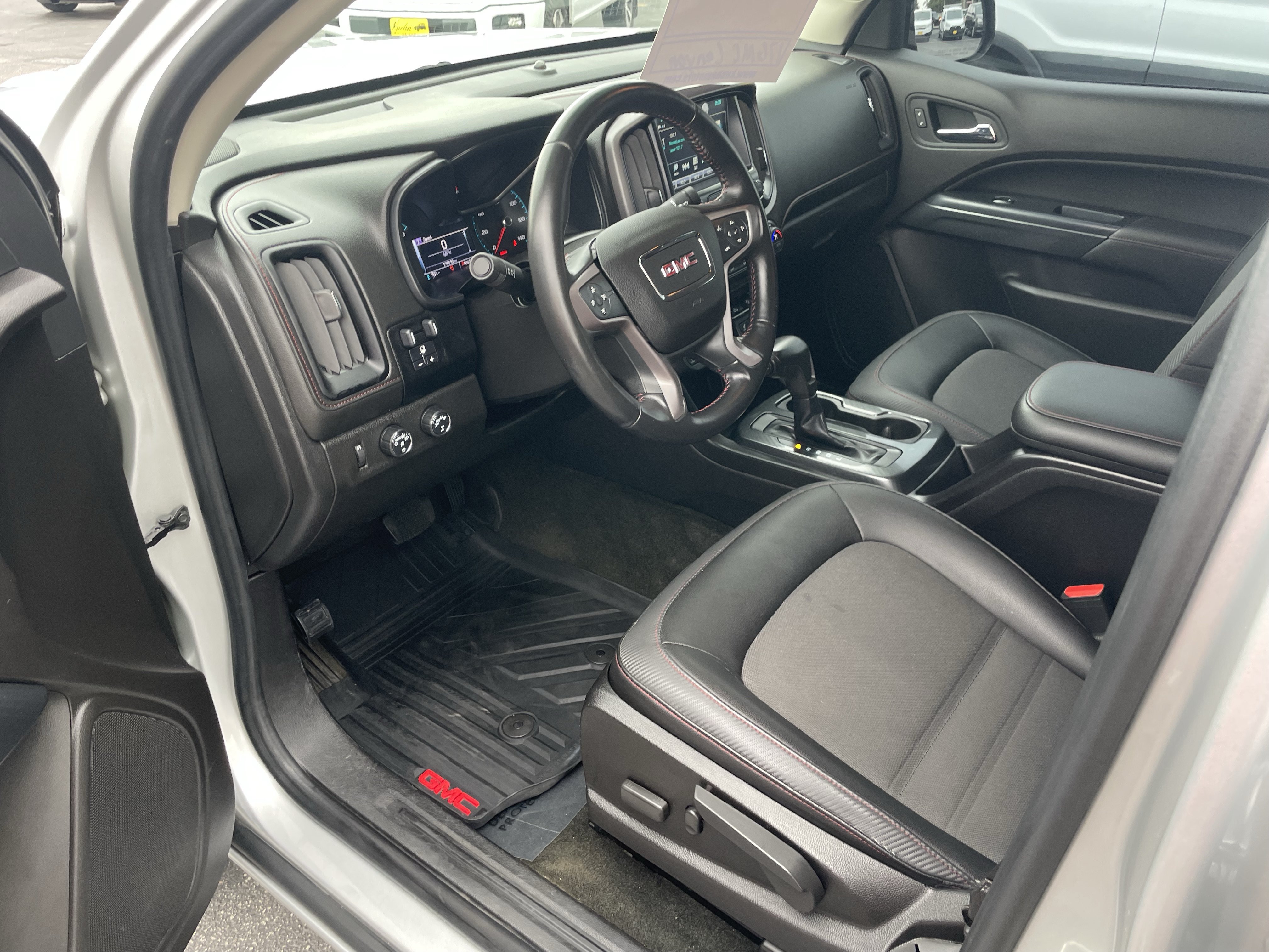 Used 2017 GMC Canyon SLE w/ All Terrain Package AWD/4WD image 13