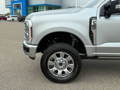 Used 2024 Ford F350 Lariat w/ Lariat Ultimate Package AWD/4WD image 12