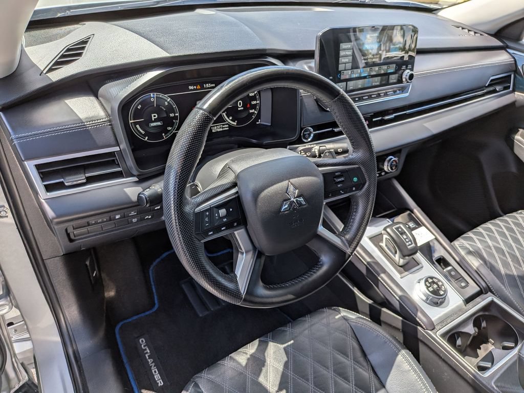 Used 2023 Mitsubishi Outlander SEL AWD/4WD image 10
