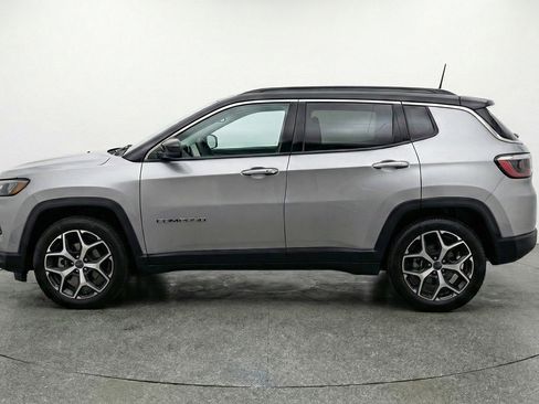 Used 2025 Jeep Compass Limited AWD/4WD image 5