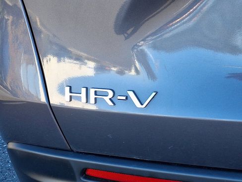 Certified 2023 Honda HR-V LX image 30
