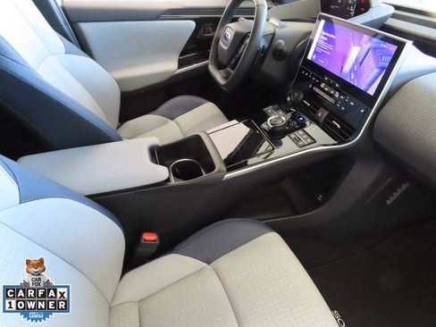 Certified 2025 Subaru Solterra Limited image 26