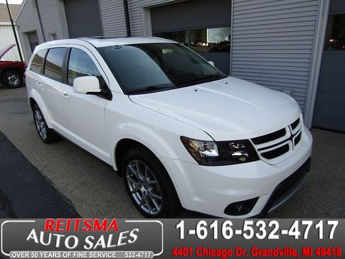 Used 2019 Dodge Journey GT w/ Nav & Sun Group AWD/4WD image 1