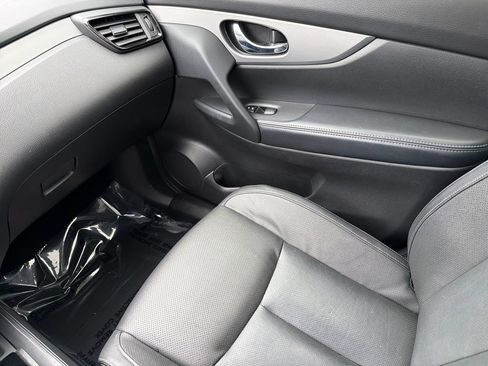 Used 2020 Nissan Rogue Sport SL w/ Premium Package FWD image 32