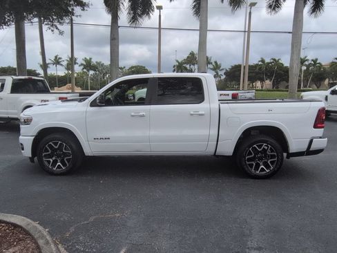 Used 2025 RAM 1500 Laramie w/ Sport Appearance Package AWD/4WD image 7