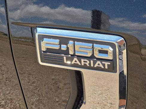 Used 2021 Ford F150 Lariat AWD/4WD image 12