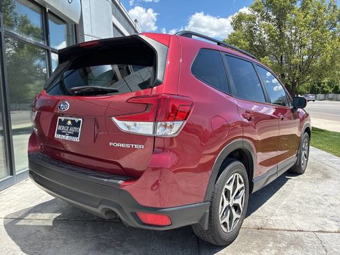 Used 2021 Subaru Forester Premium w/ Popular Package #1 AWD/4WD image 5