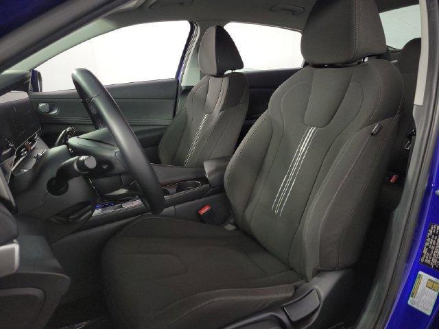Used 2023 Hyundai Elantra SEL w/ Convenience Package FWD image 15