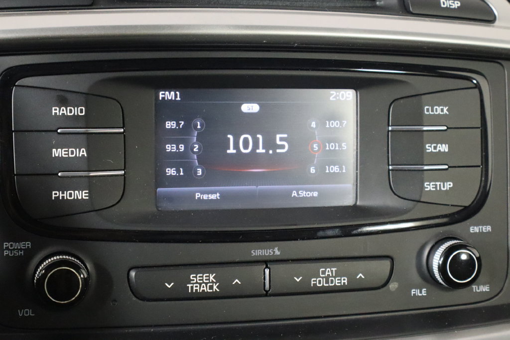 Used 2016 Kia Sorento AWD image 27