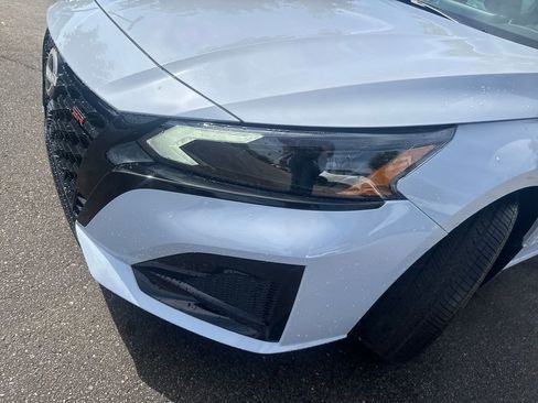 New 2026 Nissan Altima 2.5 SR FWD image 34