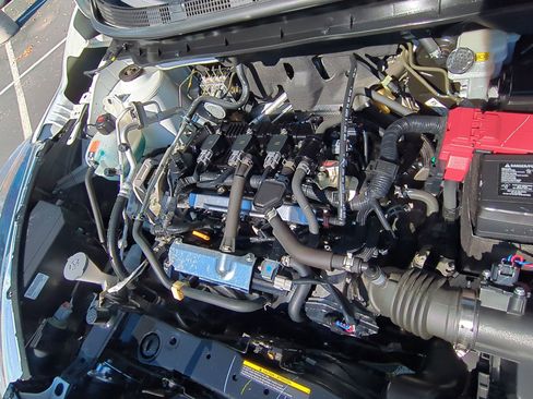 Used 2020 Nissan Kicks SV image 32