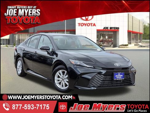 Used 2026 Toyota Camry LE FWD image 1
