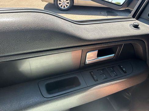 Used 2013 Ford F150 FX4 w/ FX Appearance Pkg AWD/4WD image 26